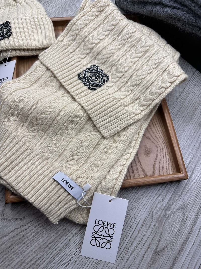 Loewe Caps Scarfs